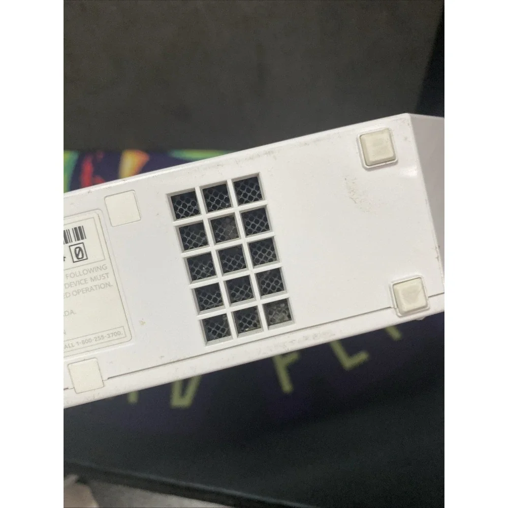 Nintendo Wii Console Only RVL-001 For Parts Or Repair Powers On A1 1